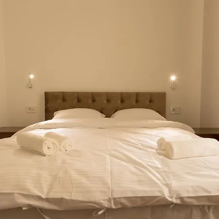 B&B Lux A 노비파자르